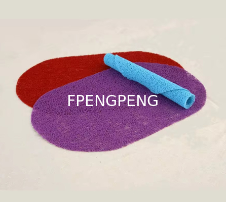En venta Oval forma de la alfombra de la cena asequible Decoración del hogar Productos de PVC Nueva alfombra de la decoración del hogar Spray alfombra de la comida de seda