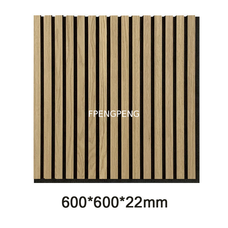 Panel de protección para paredes interiores de barras de madera de fibra de poliéster