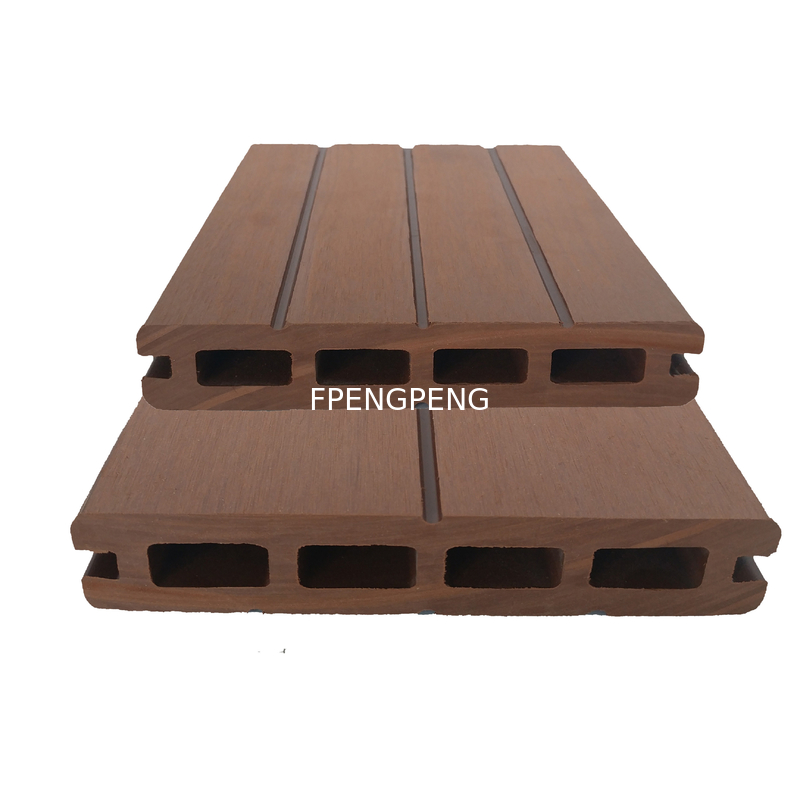 Tablas de revestimiento de WPC recicladas resistentes a la intemperie de 20 mm para una fácil instalación DIY