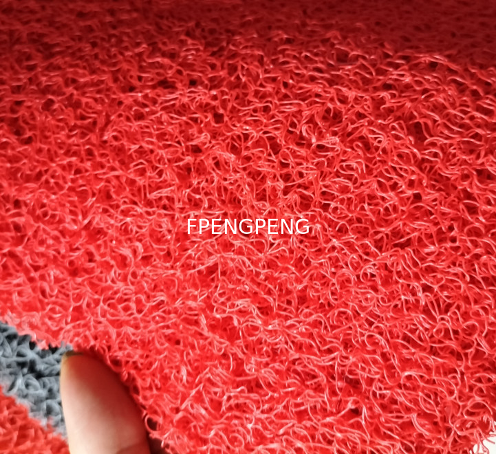 Eco-amigable PVC bobina de alfombra rodillos de patrón y color personalizables resistente a los rayos UV para pisos seguros
