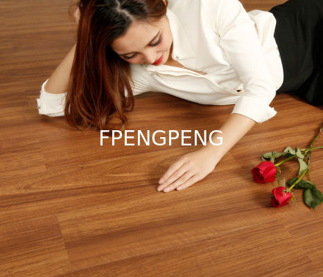 Obtenga las mejores ofertas en pisos de PVC para su espacio comercial