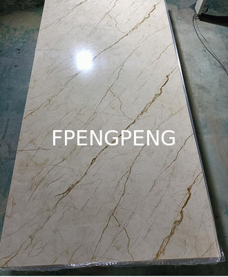 Actualice sus paredes con paneles de pared PVC / UV perfectos para espacios residenciales y comerciales